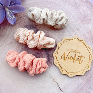 'The Nudes' Scrunchie Clip Set