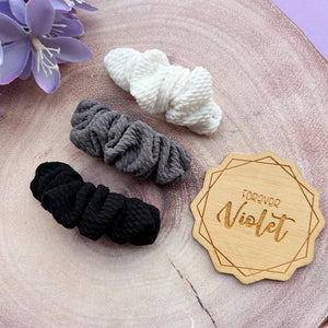 Monochrome Scrunchie Clip Set