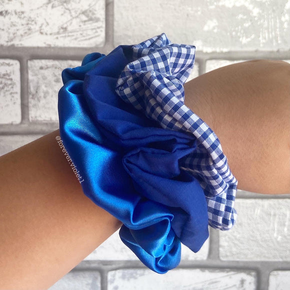 Blue School Scrunchie Set