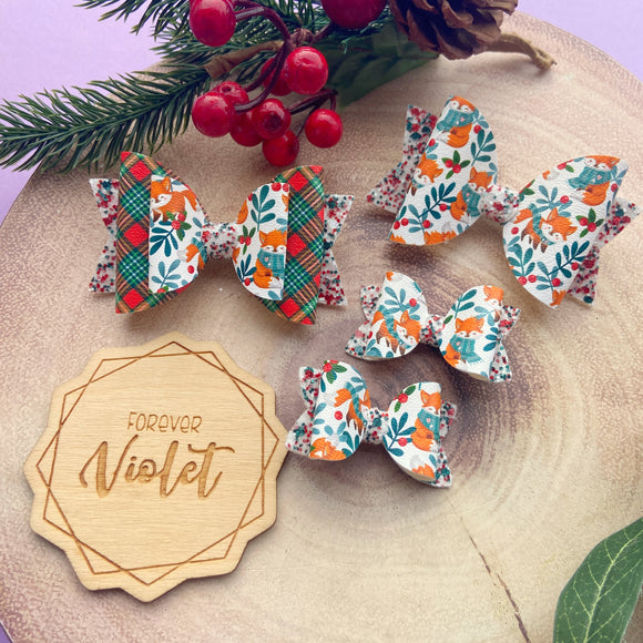Mistletoe Fox Bows